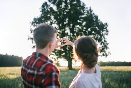 家人不同意结婚，女朋友要和我分手，该怎么挽回？